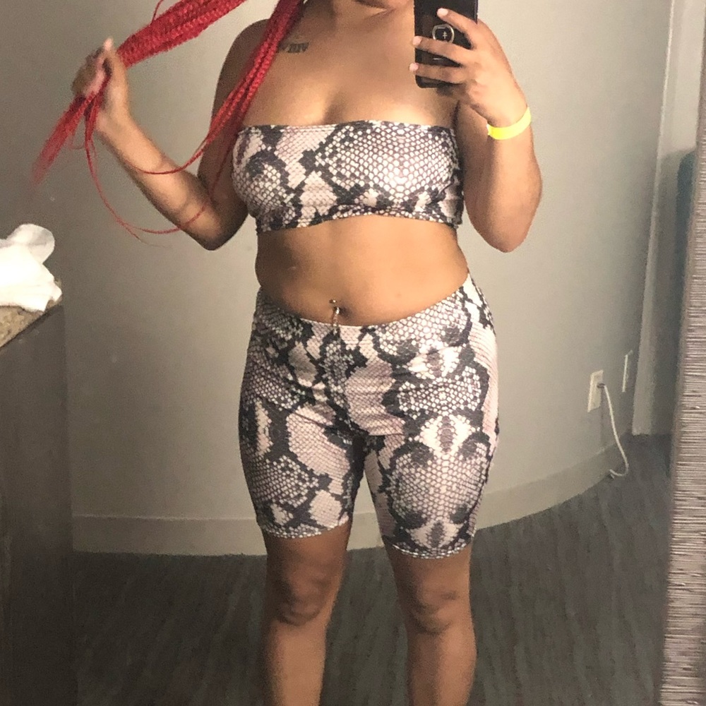A two piece every stretchy
